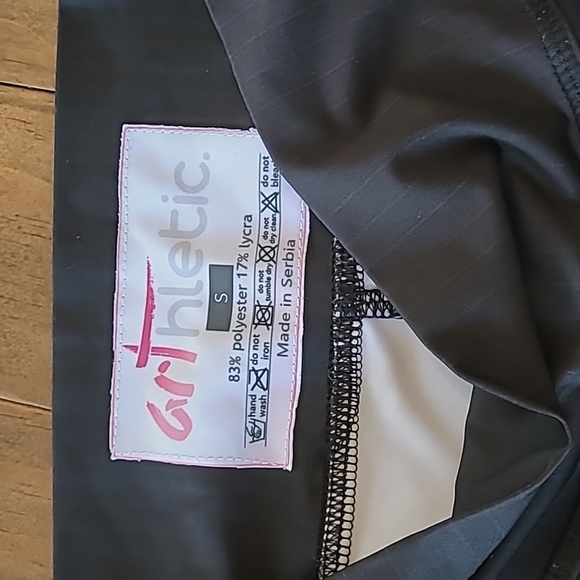 Arthletic snakeskin tights with mesh inserts size small - Picture 3 of 6